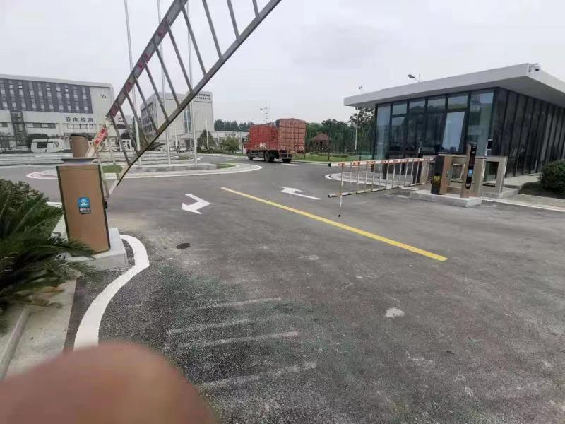 小区道闸图片